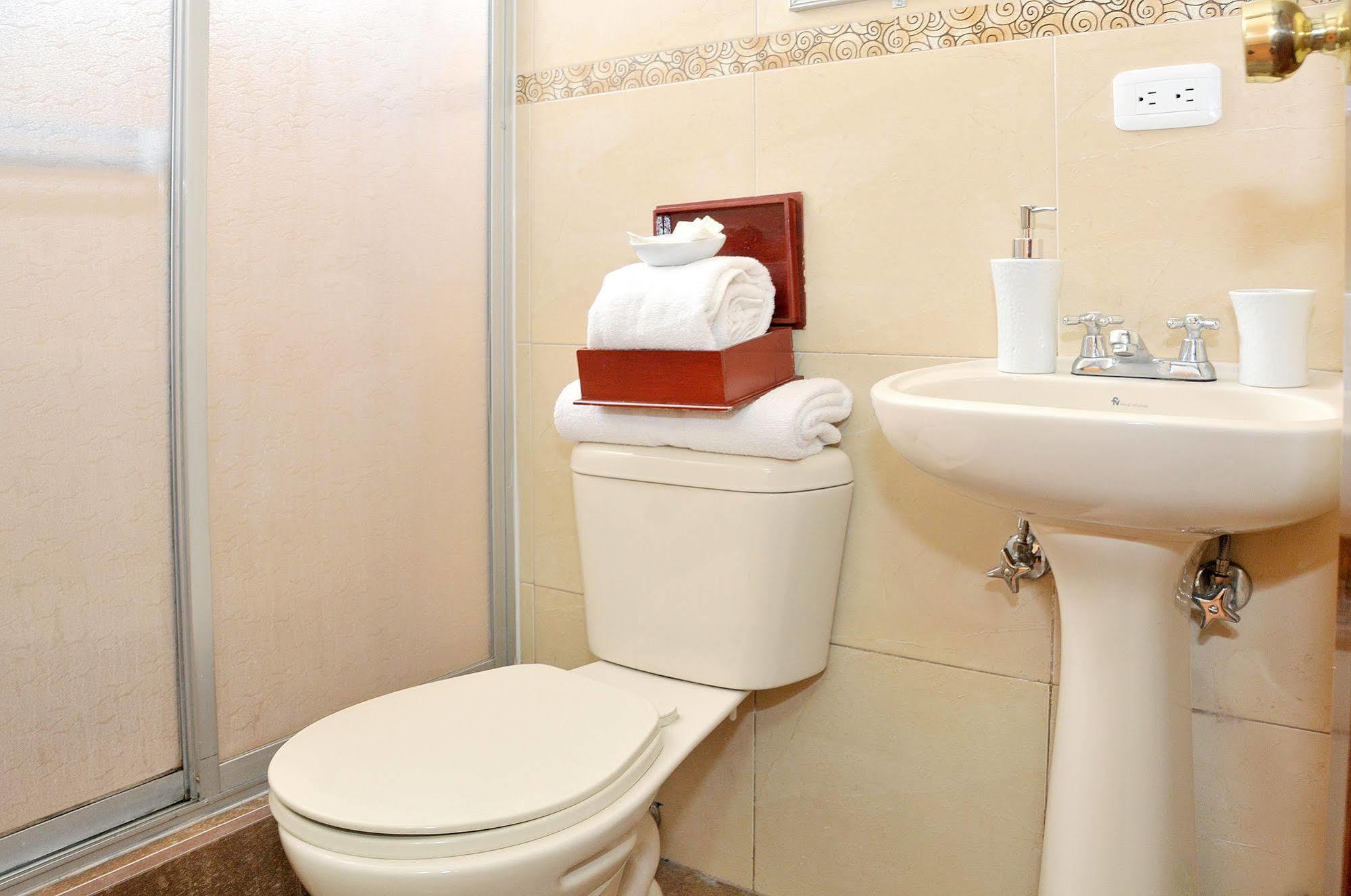 Hotel Margarita 2 Quito Dış mekan fotoğraf